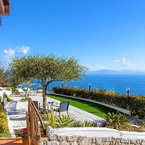 il-giardino-di-rosa.hotels-amalfi.com/